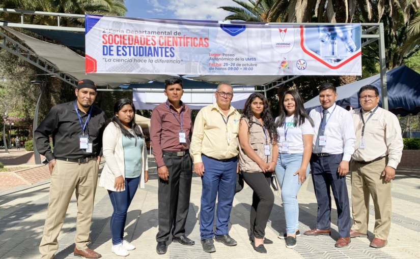 Medicina de UNITEPC halla parásitos en parques de Cochabamba y aspira a premio máximo en feria científica