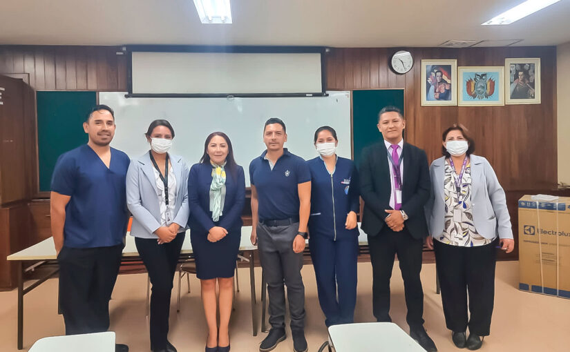 Extendemos lazos de cooperación con el Instituto de Gastroenterología Boliviano Japonés de Cochabamba